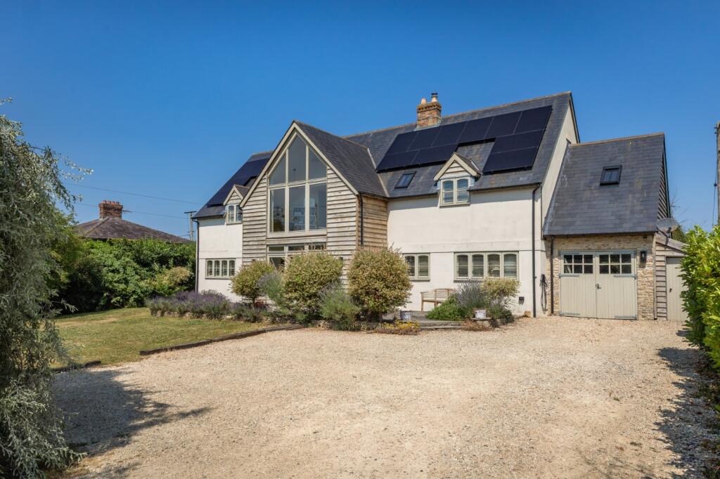 Main image of property: Bay Road, Gillingham, Dorset, SP8