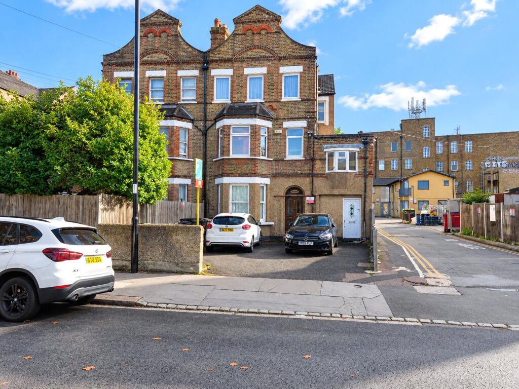 Main image of property: St Helen's Road, London, SW16