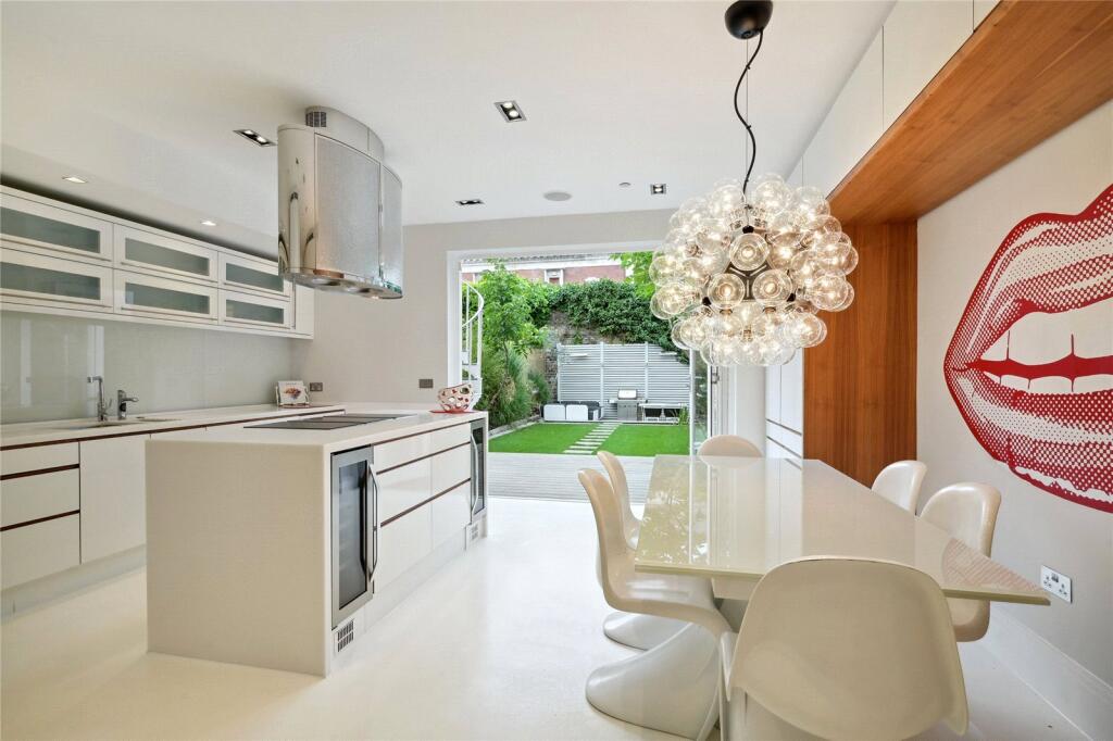 Ennismore Avenue, Chiswick, London, W4 photo 2