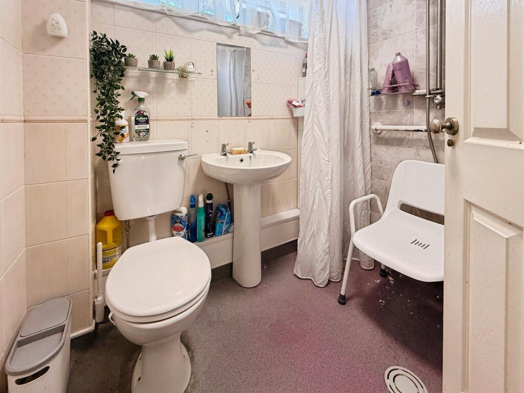 House in Sunderland - View 5