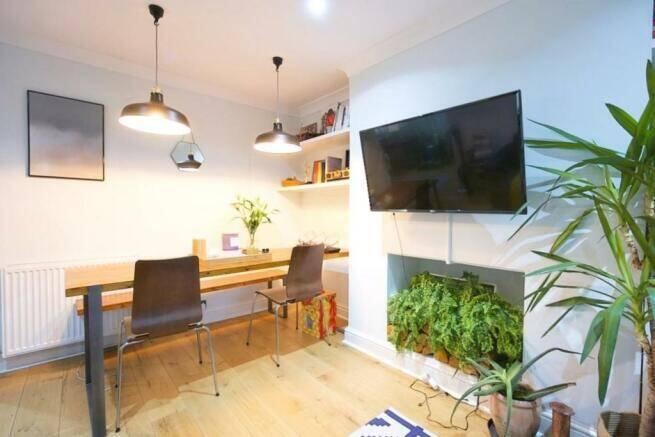 Apartment in London - View 2