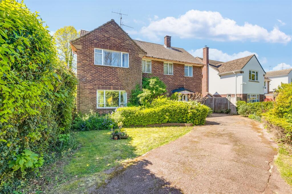 Main image of property: Willian Way, Letchworth Garden City
