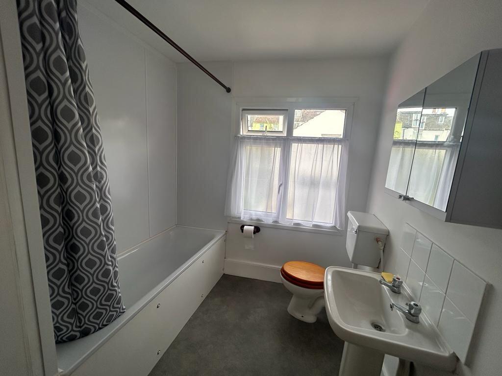 Howard Road, Brighton photo 5