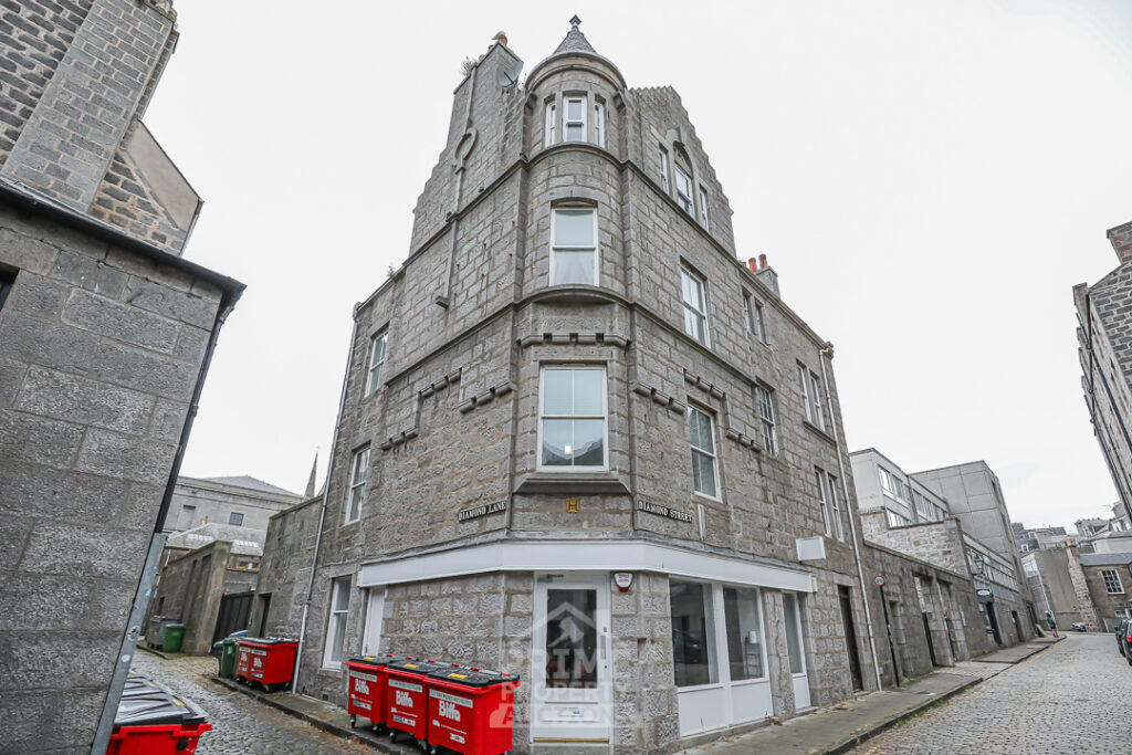 Main image of property: First Floor Flat 11 Diamond Street, Aberdeen, AB10 1QU
