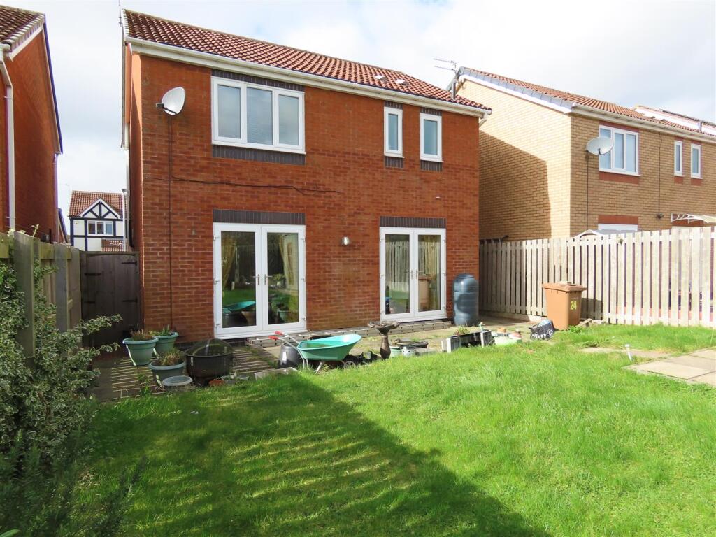 Home Farm Close, Ashington photo 3