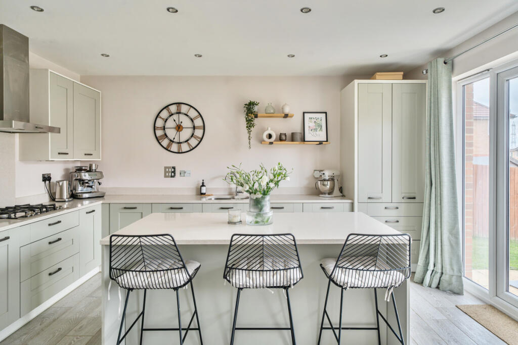 Shubb Leaze, Bristol, BS16 photo 2