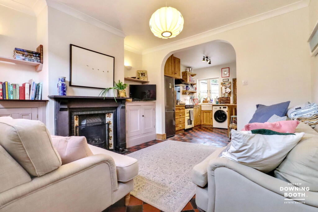 George Lane, Lichfield, WS13 6DX - City Centre Location photo 2