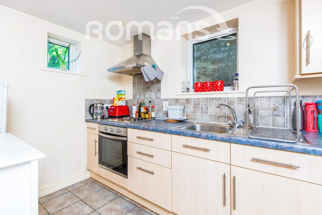 Apartment in Midsomer Norton, Bath and North East Somerset - View 3
