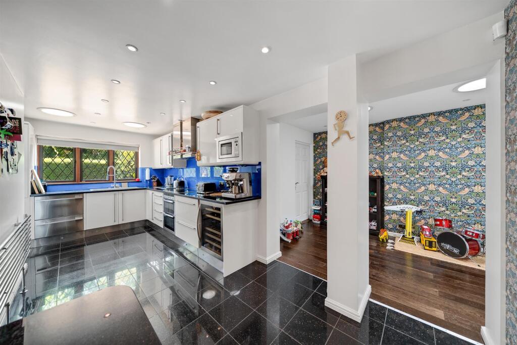 House in London, Blackbrook, Bickley - View 3