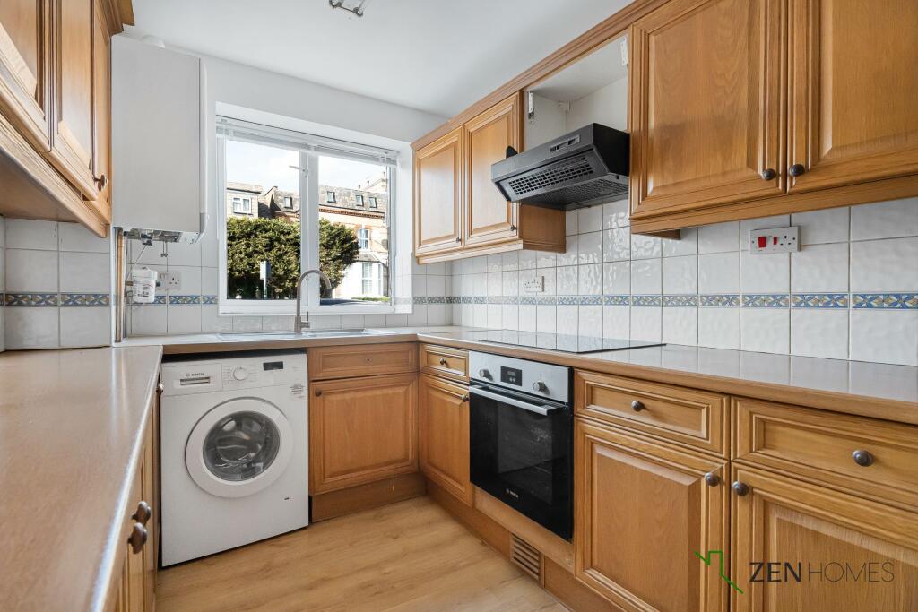 Apartment in London - View 5