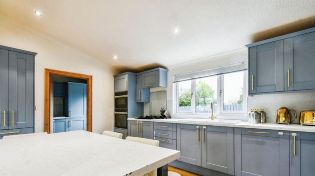 2-bed caravan on York, North Yorkshire, YO42, £130,000