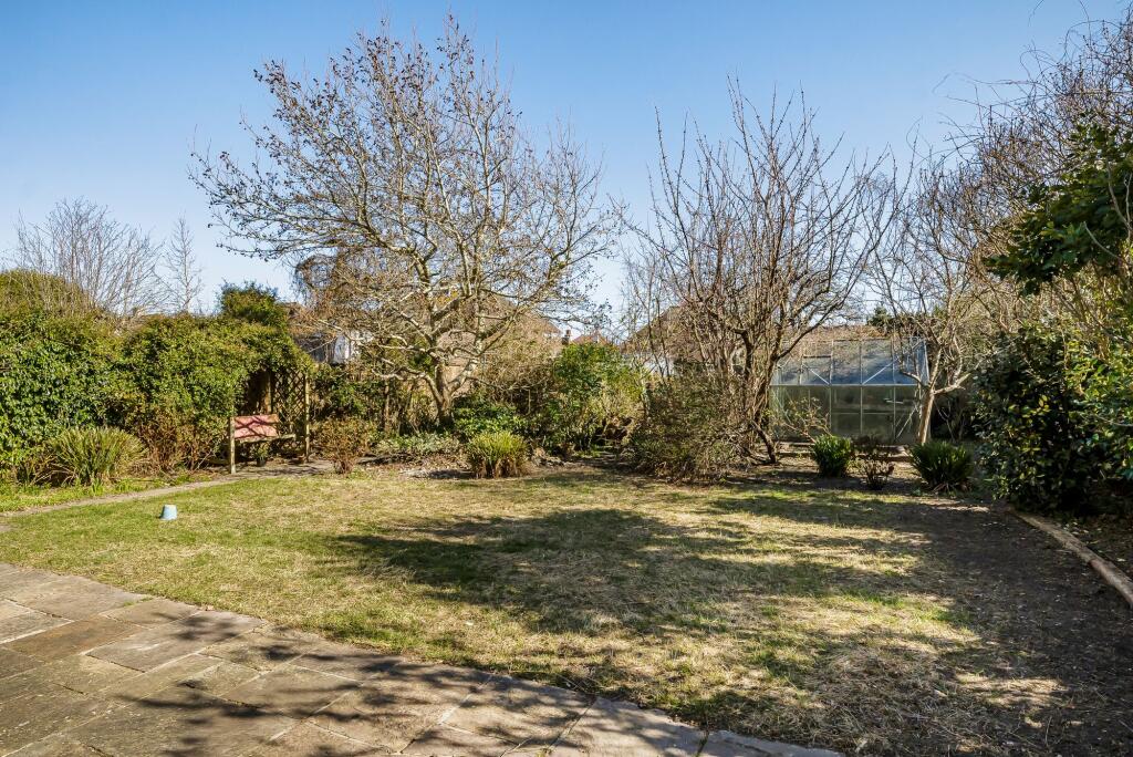 Hawthorn Road, Aldwick, Bognor Regis PO21 photo 4