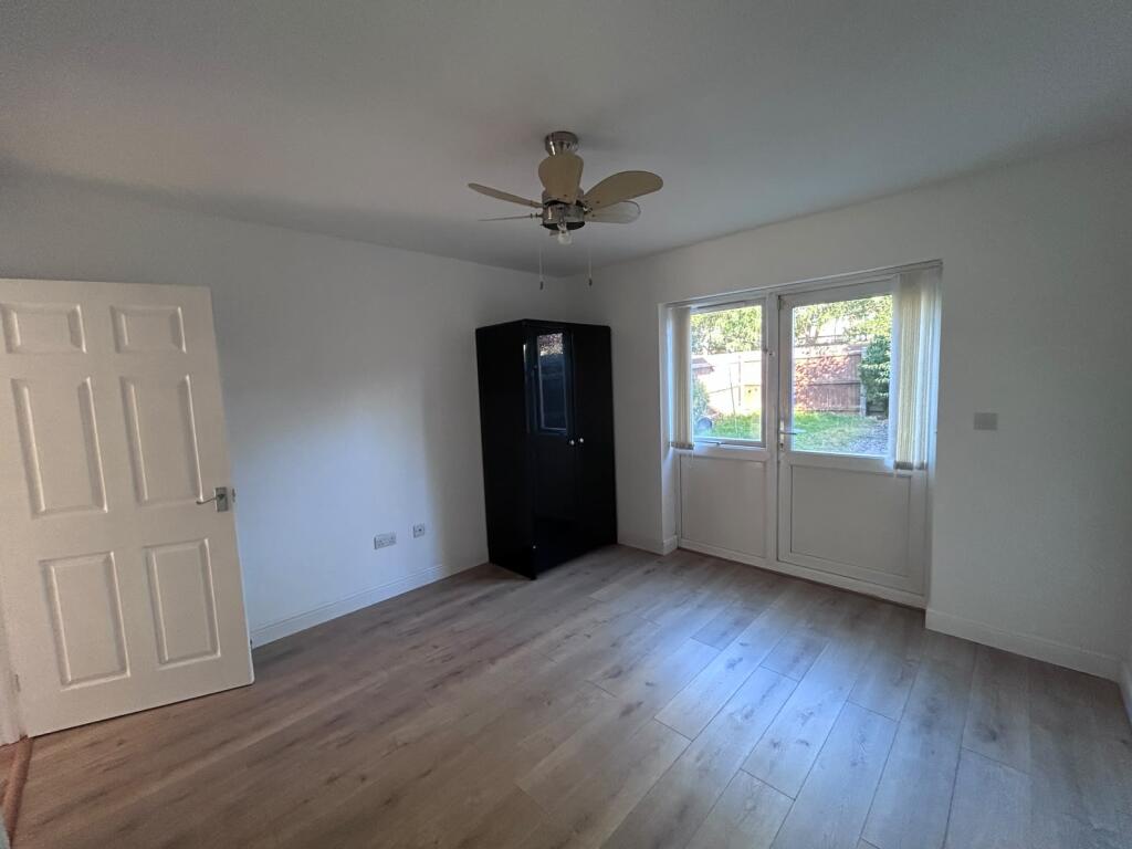 Apartment in Birmingham, West Midlands - More