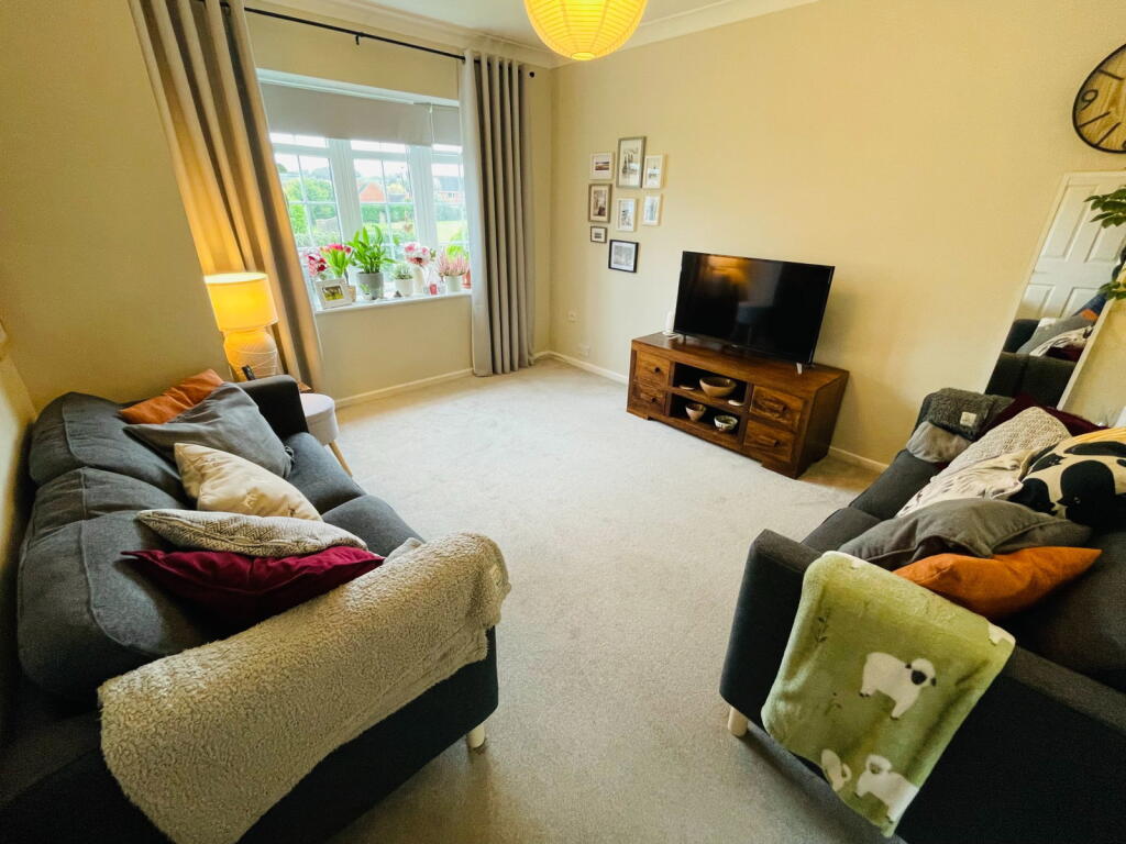 Thorpes Avenue, Denby Dale, Huddersfield, HD8 8TB photo 5