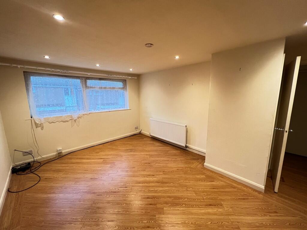 Apartment in Blackburn - View 2