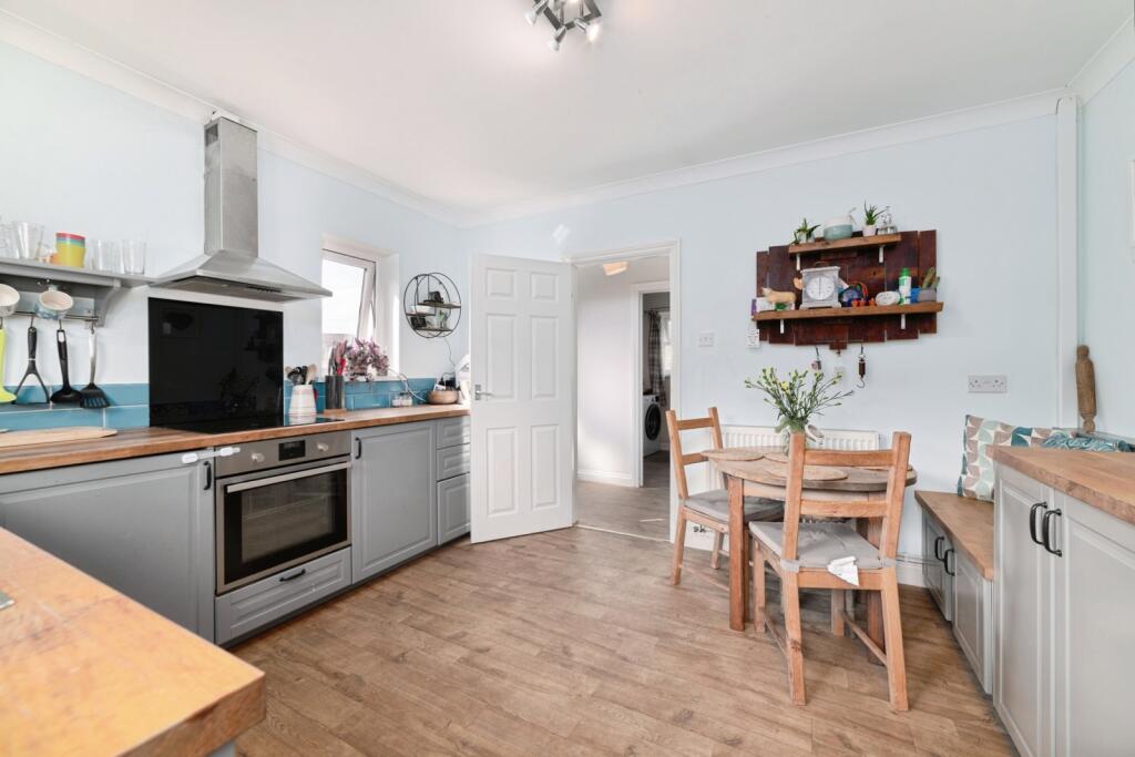 House in Nantgaredig, Llanegwad - View 4
