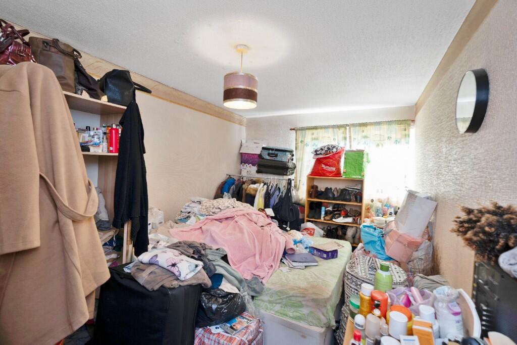 Apartment in Edinburgh, The Calders, Wester Hailes - View 4