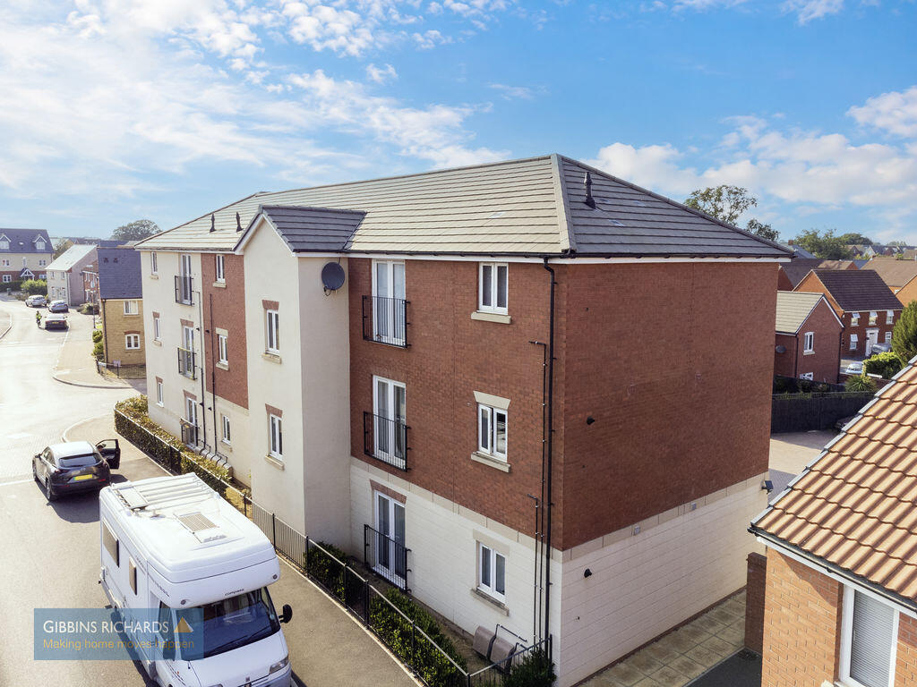 2-bed flat on Sorrel Drive, Bridgwater, £150,000