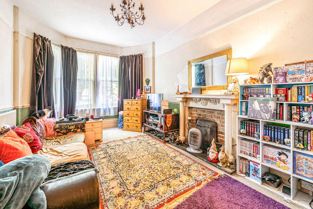 Apartment in Weston-super-Mare, North Somerset - View 2