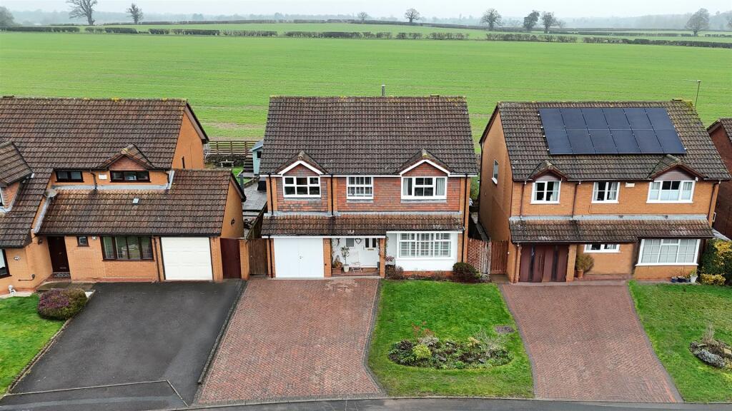 Main image of property: Range Meadow Close, Leamington Spa