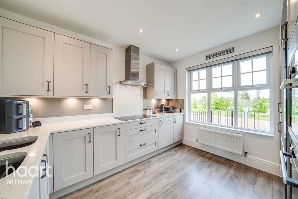 House in Chelmsford - View 2