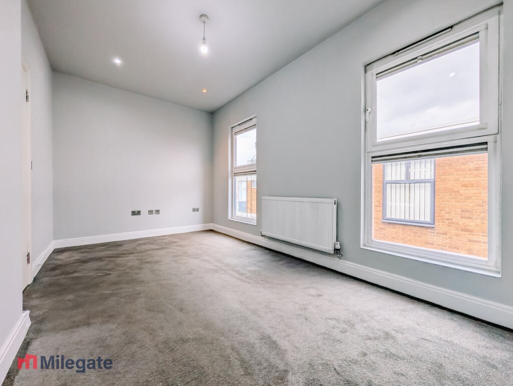 Apartment in London, Bromley Park, Plaistow - View 4