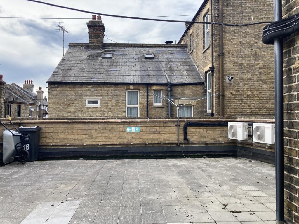 Apartment in Broadstairs, Upton - View 3