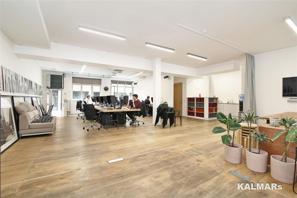 Main image of property: 166A, Tower Bridge Road, London, SE1 3LZ