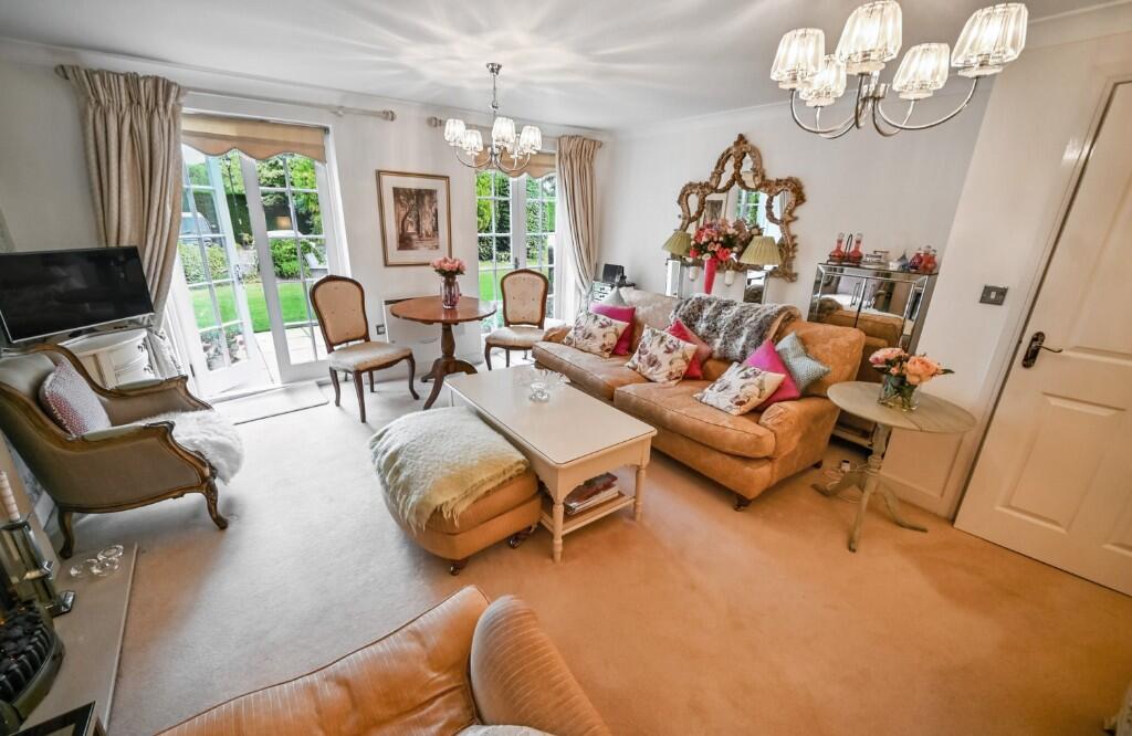 Apartment in South Staffordshire, Codsall - More