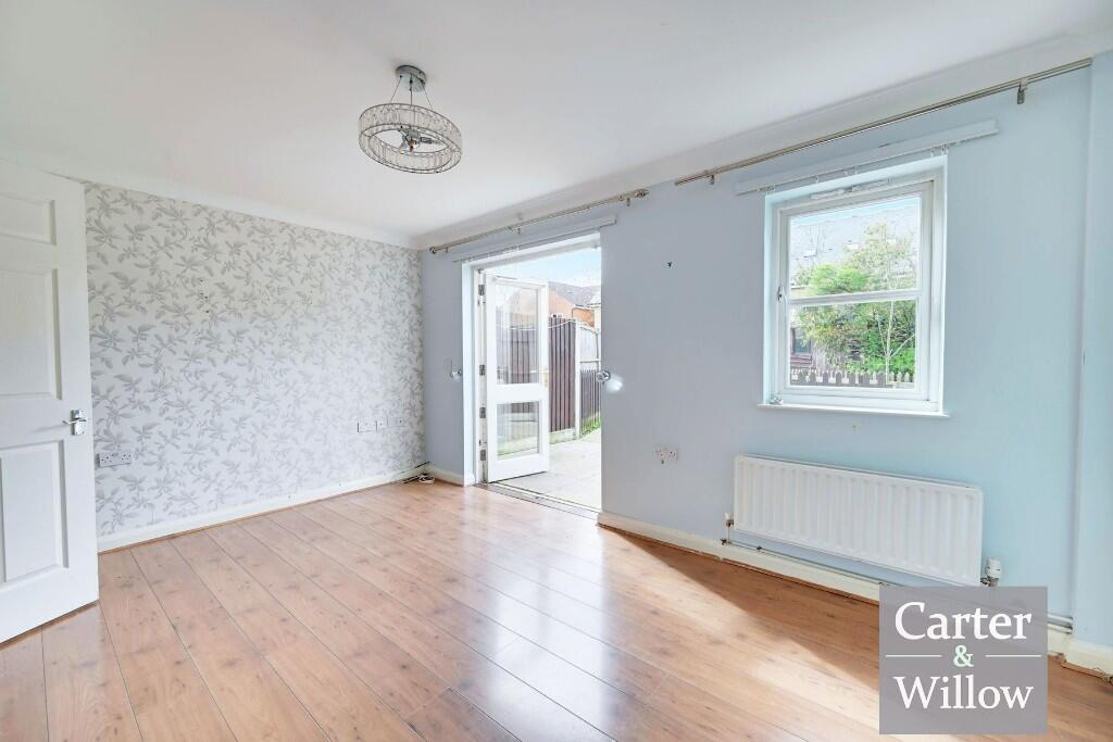 Simmons Drive, Dagenham photo 3