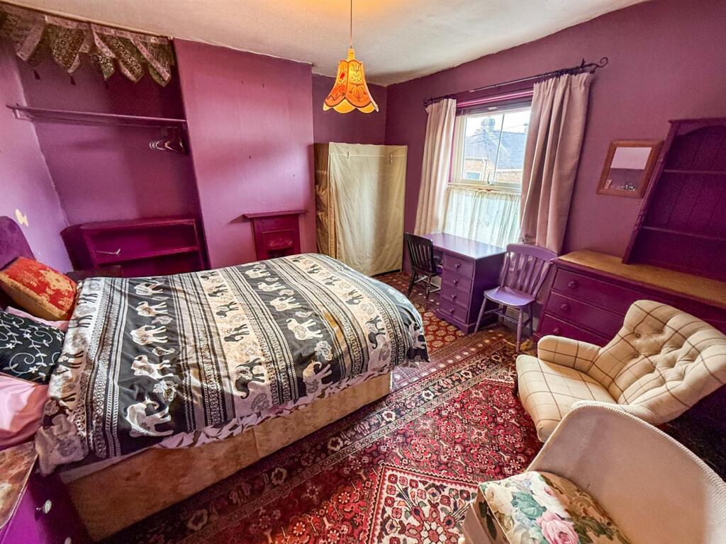 House in Shrewsbury, Oswestry - View 5