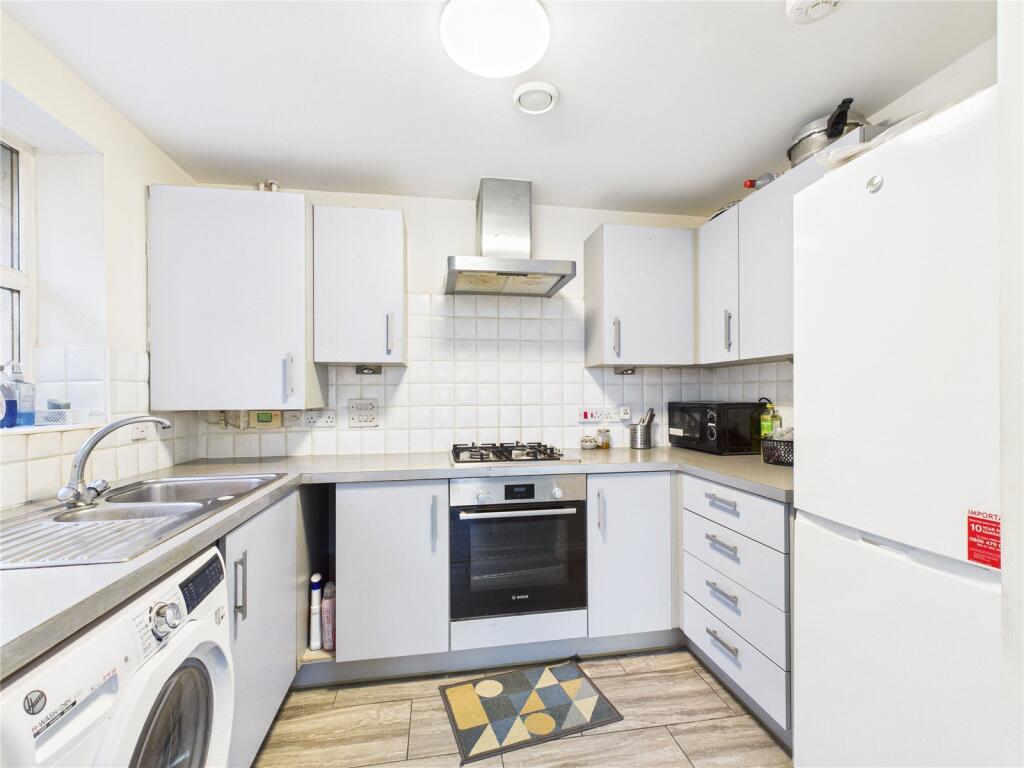 Sandcroft Court, Garlands Road, Redhill, Surrey, RH1 - View 4