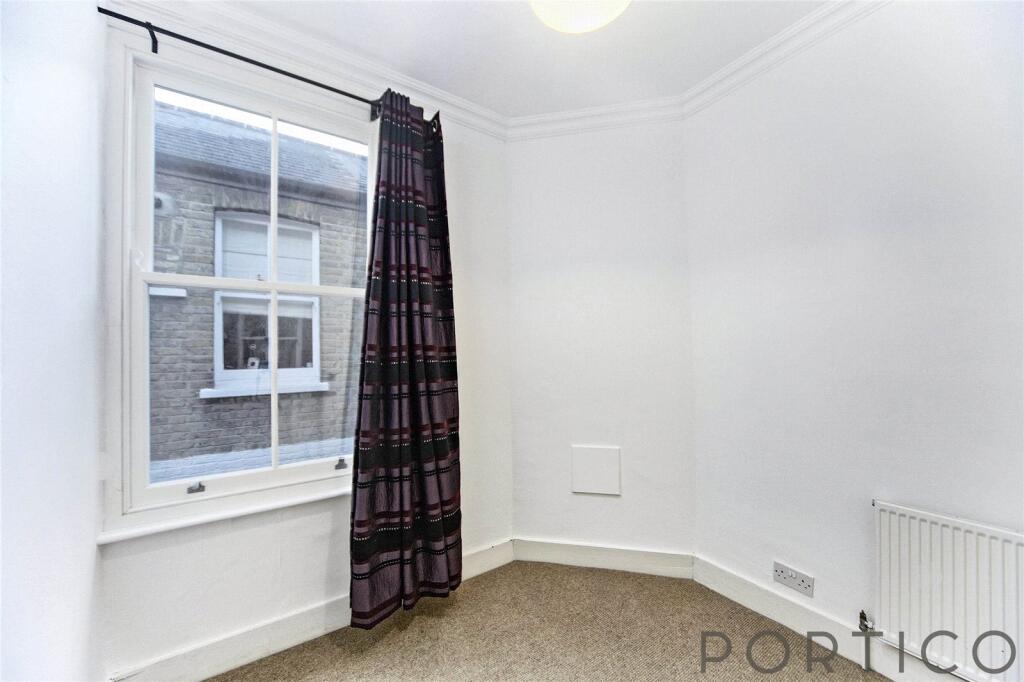 Apartment in London - More