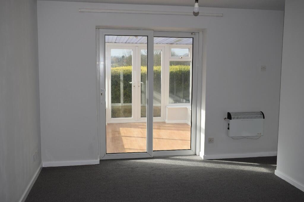 70, Kelcbar Close, Tadcaster, North Yorkshire, LS24 photo 3