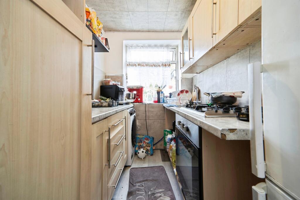 House in Bradford, West Yorkshire - View 5