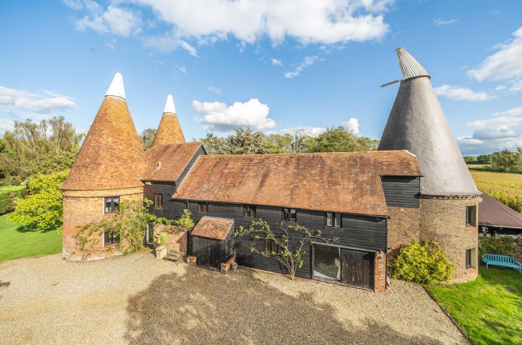 Main image of property: Laddingford, Maidstone, ME18