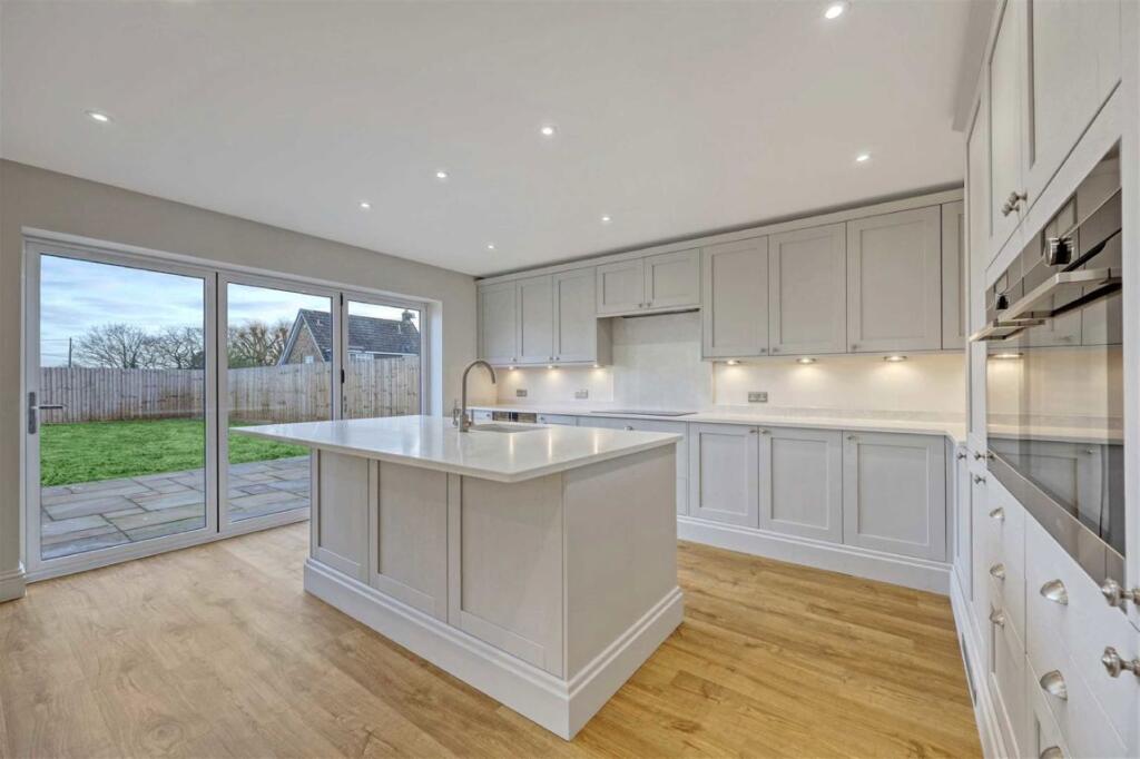 House in Romford - View 4