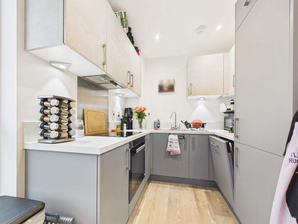 Carraway Street, Reading, RG1 photo 2