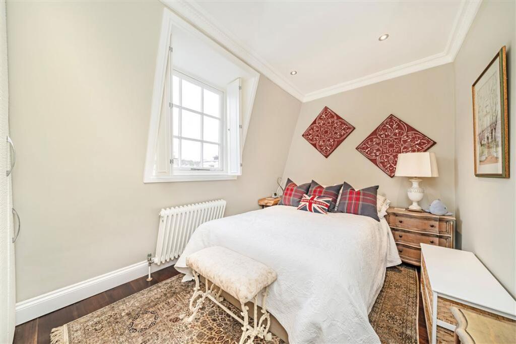 Apartment in London - View 5