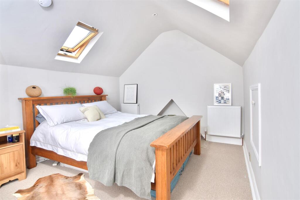 Apartment in London, Plashet - View 4