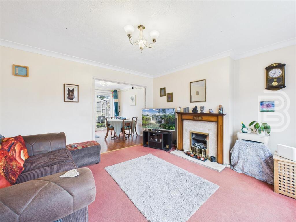 Coton Road, Hillmorton, Rugby photo 3