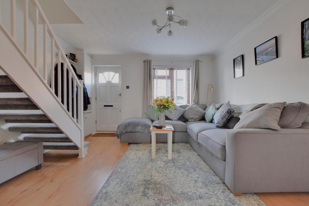 Rowan Drive, Heybridge photo 3