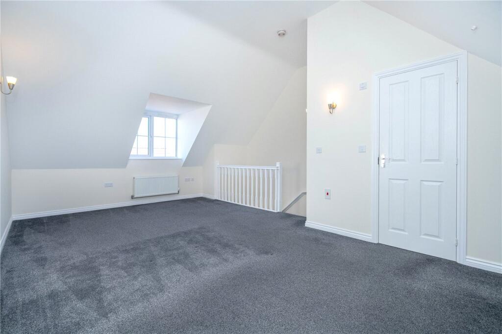 House in South Kesteven, Elsea Park, Bourne - More