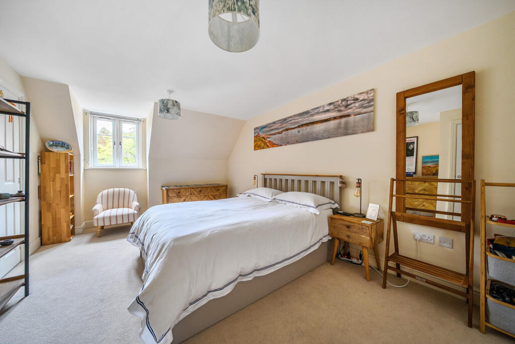 House in Woking, Maybury, Westfield - View 5