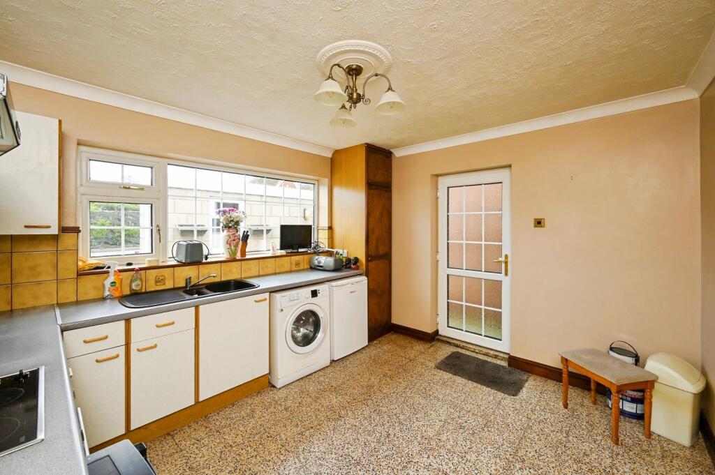 House in Nottingham - View 3