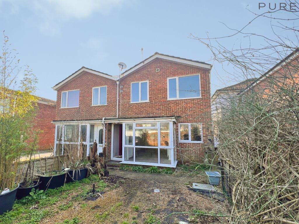 Main image of property: Alexandra Road, Southampton, SO15 5DH