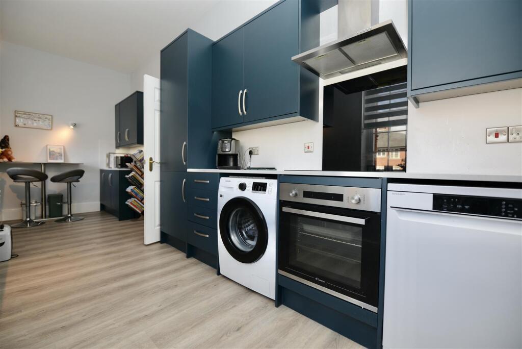 Apartment in Portsmouth - View 2
