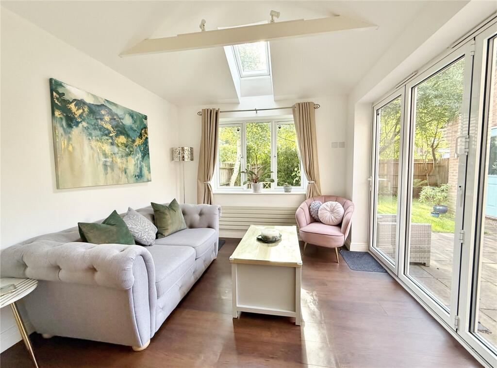Kiln Way, Verwood, Dorset, BH31 photo 3
