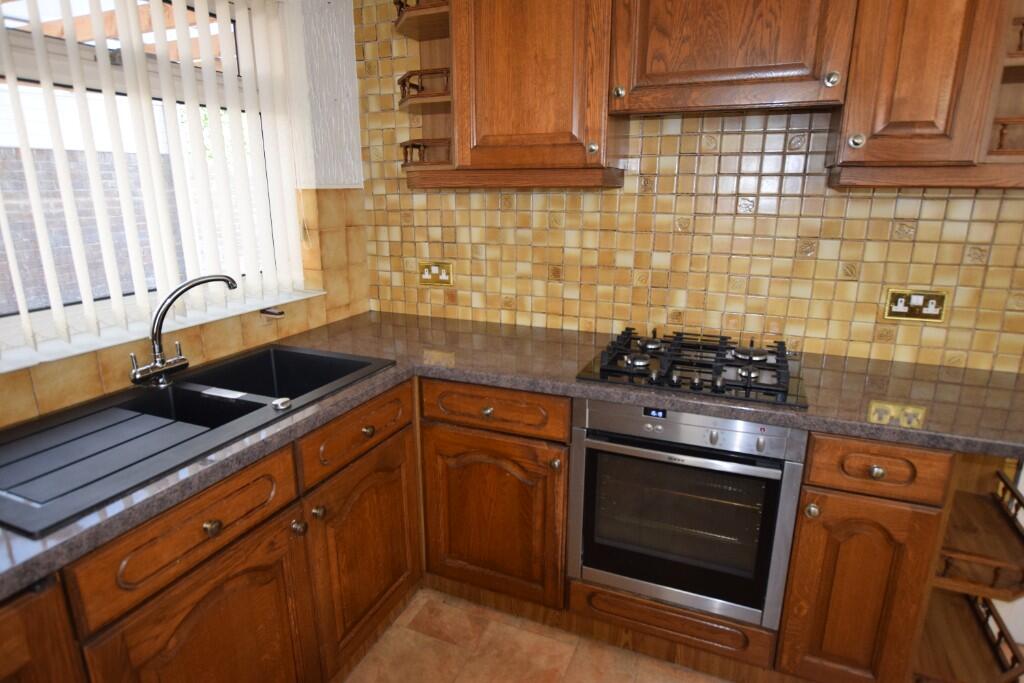 9, Beech Close, Tadcaster, North Yorkshire, LS24 photo 4