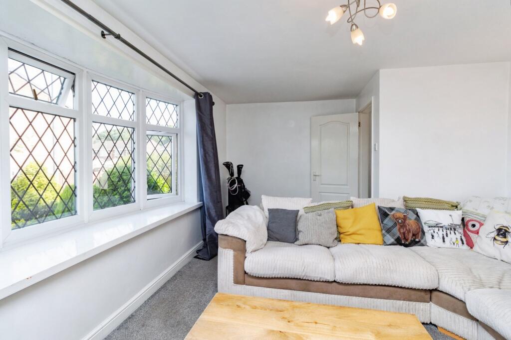 House in Stoke-on-Trent - View 4